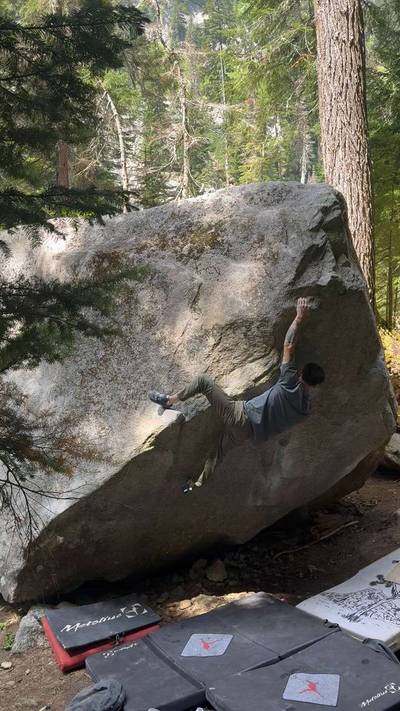 Baby Elephant Sit v7, Stevens Pass - Beta Video from climb_ryan