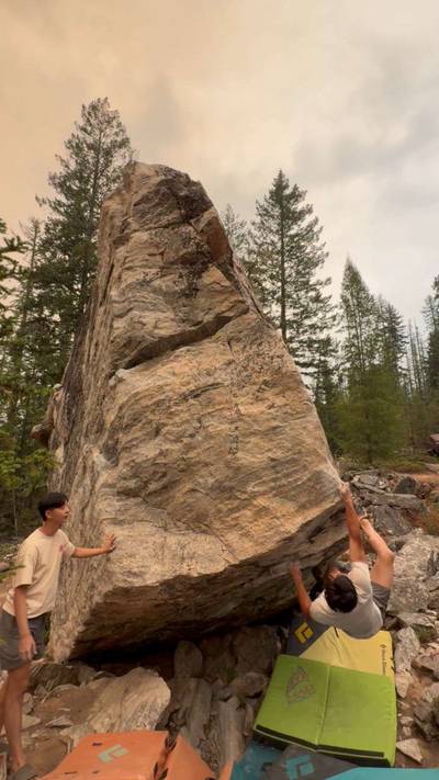 Surf Arete Low v8, Kelowna - Beta Video from MatthewSze