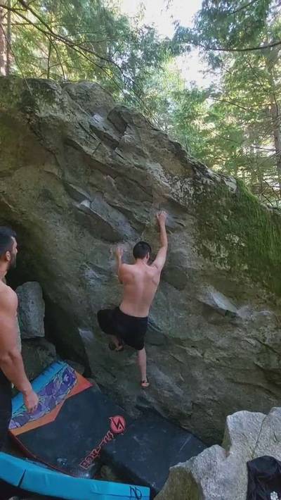 Slingshot v2, Squamish - Beta Video from mattfischerclimbs
