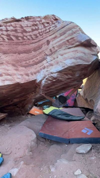 7 Fingers v9, Red Rock - Beta Video from StewClimbing