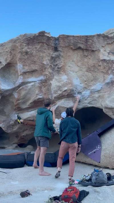 False Hueco Traverse v2, Joshua Tree - Beta Video from jacecraw