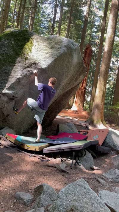 Titanic Lunge v4, Squamish - Beta Video from JaydenMcGillivray