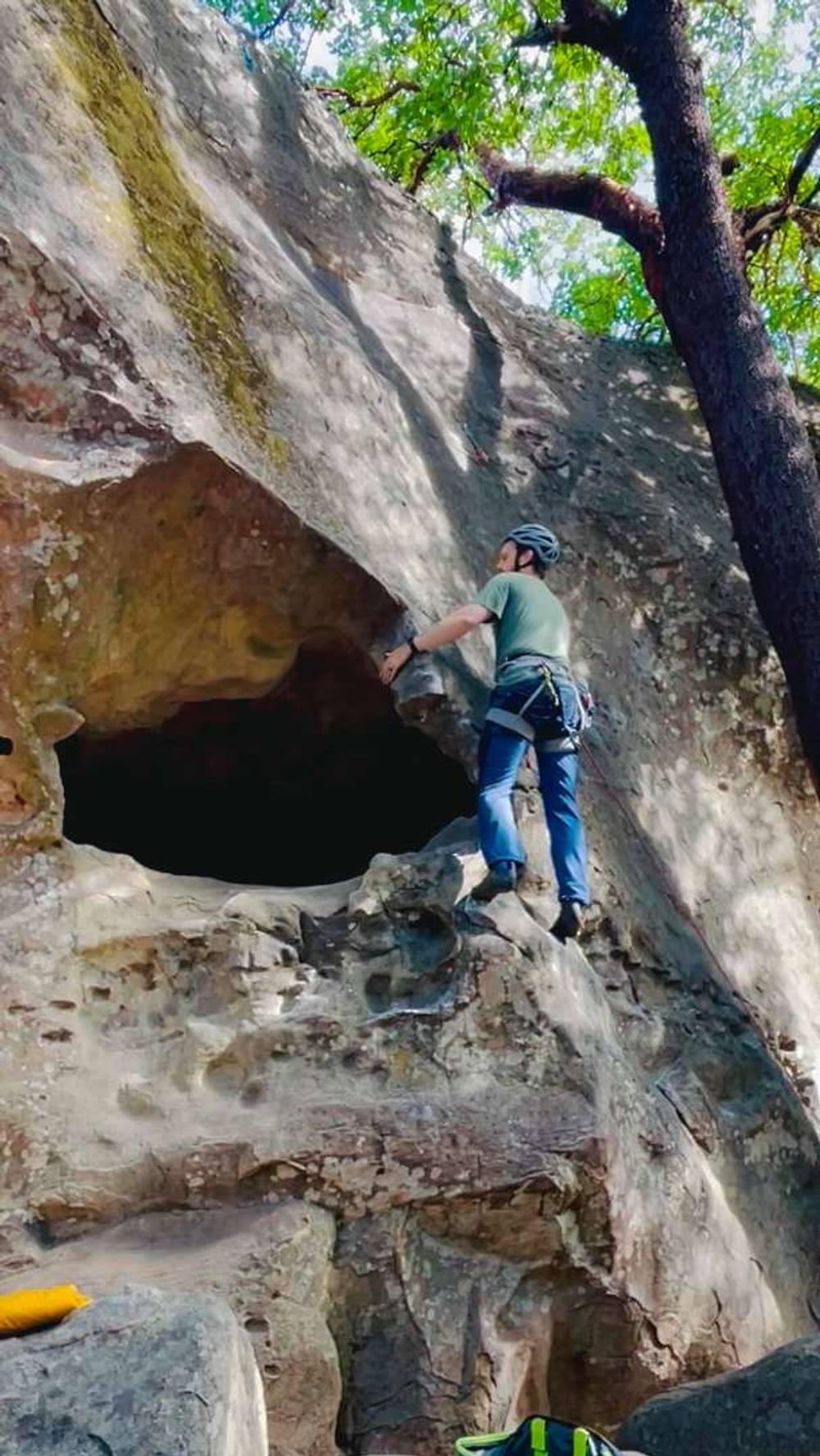 South Face 5.9, Castle Rock State Park - Beta Video from oakbri