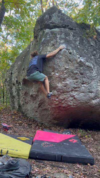 Cobble v5, Hospital Boulders - Beta Video from russell7pierce
