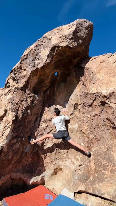 The Laughing Sutra v0, Hueco Tanks - Beta Video from jfr