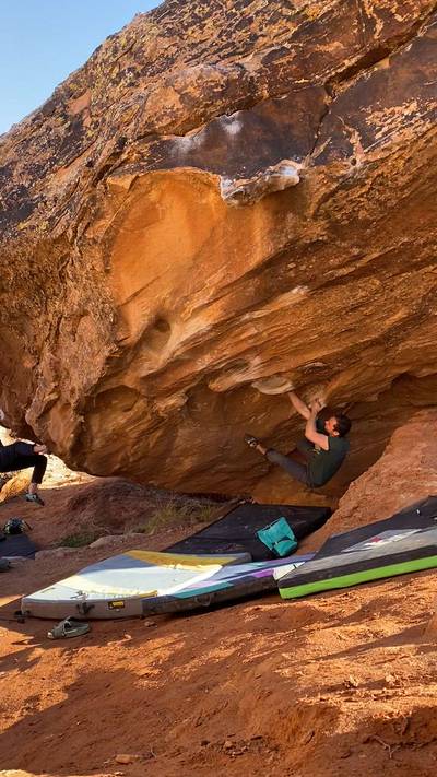 Pink Lady v6, Moe's Valley - Beta Video from RileyNat