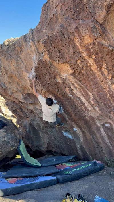 Two Birds v5, Hueco Tanks - Beta Video from sammy372