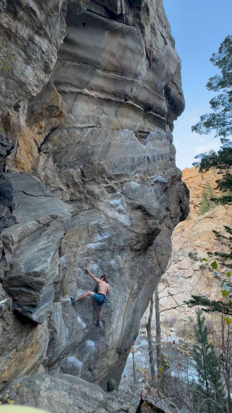 Ken Tanks 5.12c, Clear Creek Canyon - Beta Video from GGLPBG