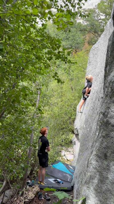 Jonathan's Slab v3, Little Cottonwood Canyon - Beta Video from RNR_Sendy