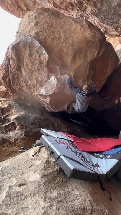 The Egg v8, Hueco Tanks - Beta Video from brenner.rauch