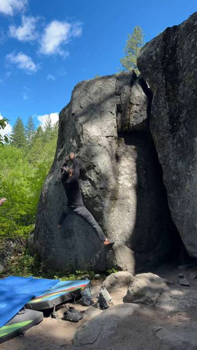 Sunshine Daydream v4, Leavenworth - Beta Video from cc.climbs.rocks