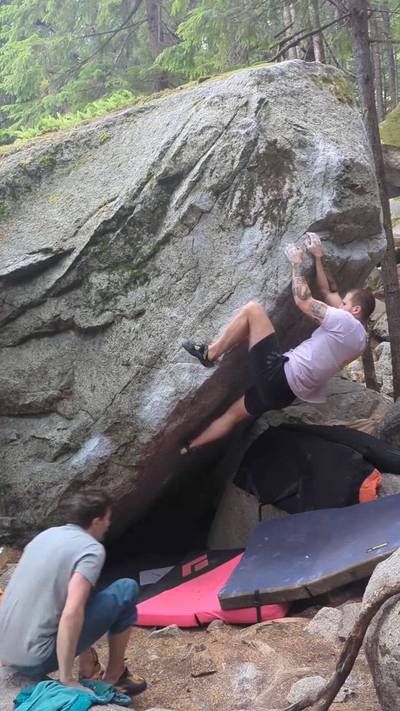 The Stinger Left v6, Squamish - Beta Video from jordanbroadhead