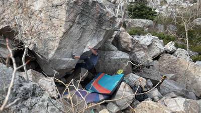 Infierno v8, Little Cottonwood Canyon - Beta Video from SirCrimpsaLittle