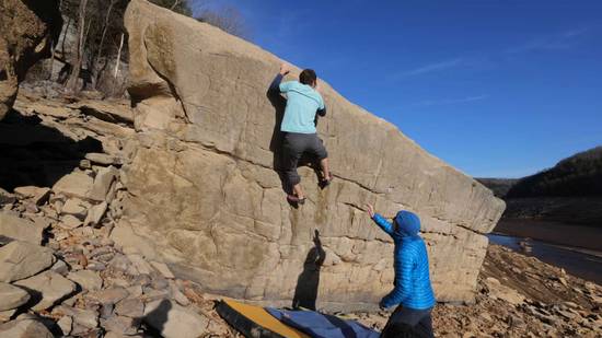 Bumblebunching v6, New River Gorge - Beta Video from Schlooder