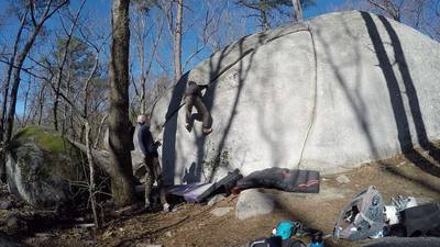 Easy Crack Traverse v2, Boat Rock - Beta Video from bmatzintree