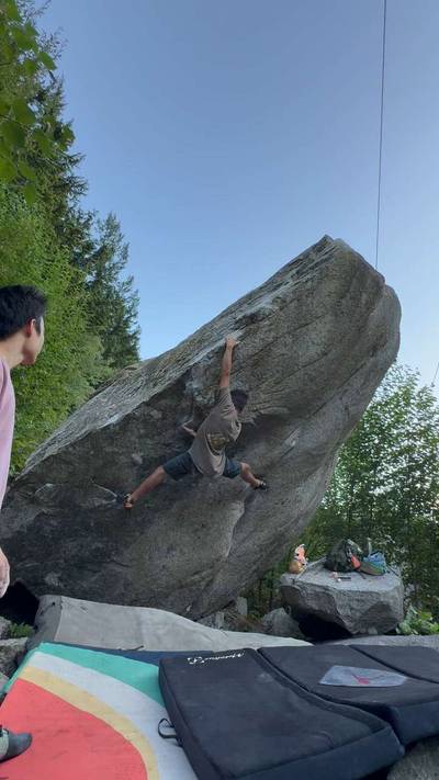 Ivory Tower v9, Squamish - Beta Video from max_fallsalot