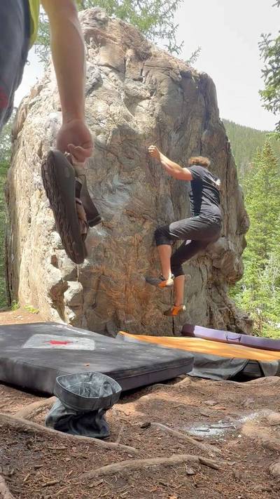 Chalk Block Left v4, Guanella Pass - Beta Video from JohnnyDJ