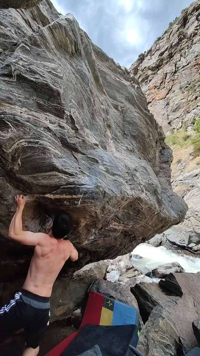 Animal v9, Clear Creek Canyon - Beta Video from Gufeng