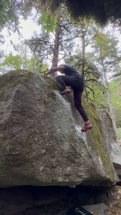 Rub-a-dub-dub v4, Squamish - Beta Video from kayclimbs