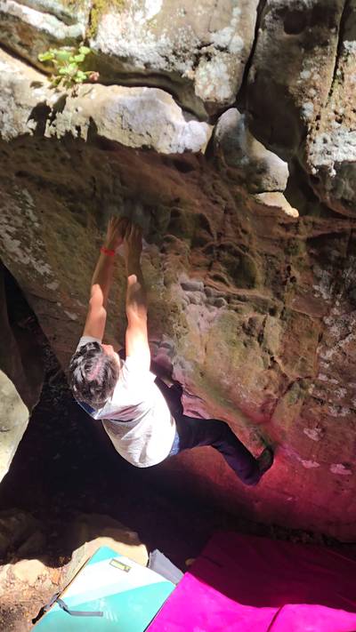 War Bonnet v5, Horseshoe Canyon Ranch - Beta Video from TheJollyClimber