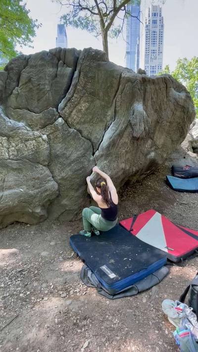 Little Overhang v0, New York City - Beta Video from SarahSendingSometimes