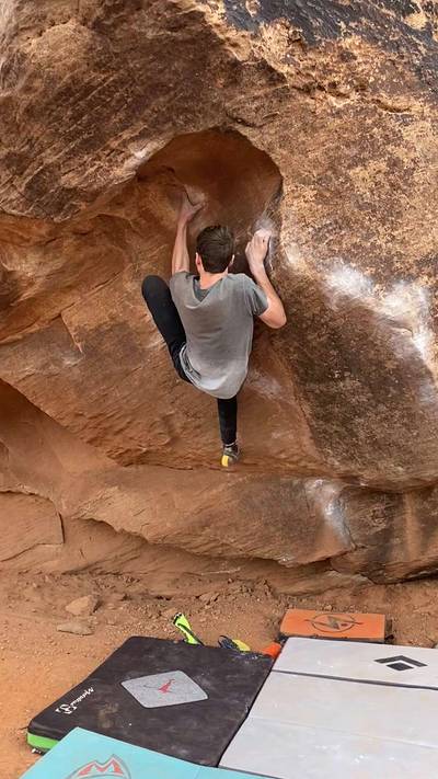 Crusader for Justice v11, Moe's Valley - Beta Video from Alex_Bailey