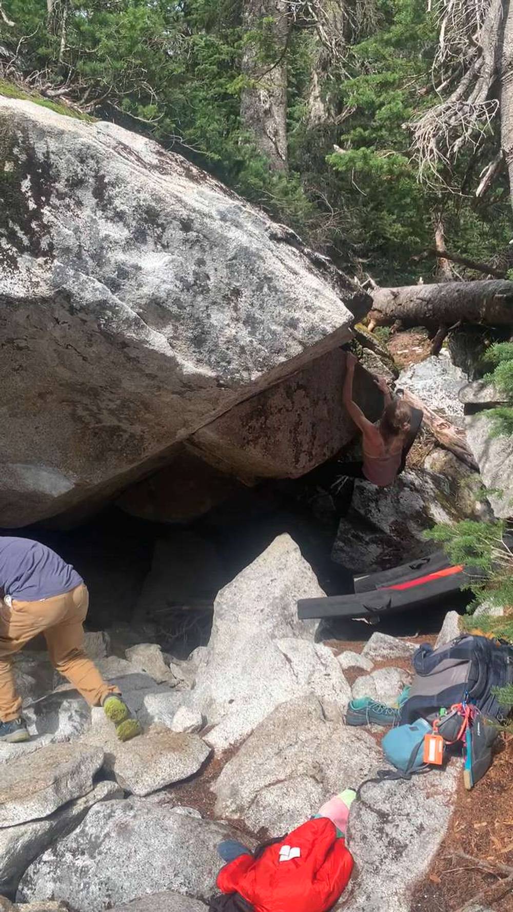 Mothership Traverse v5, Stevens Pass - Beta Video from nicolemaksi