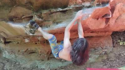 Back of The Line v4, Hospital Boulders - Beta Video from BrushUrTicks
