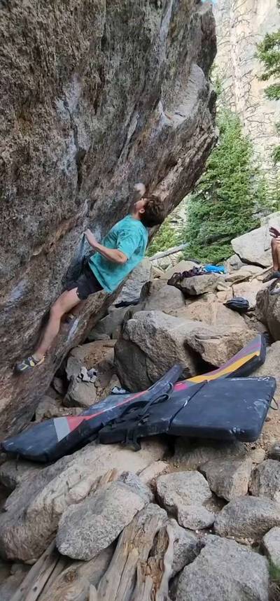 The Dali Sit v9, Mt. Blue Sky - Beta Video from theomein