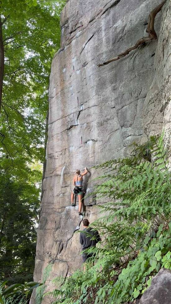 Pockets of Resistance 5.12a, New River Gorge - Beta Video from hstlka
