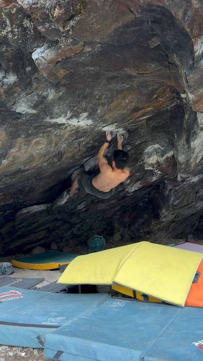 Schist Cave Left v9, Leavenworth - Beta Video from Gungnir