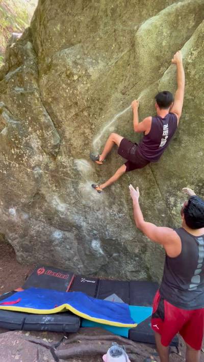 World's Best Boulder Problem v4, Squamish - Beta Video from mattfischerclimbs