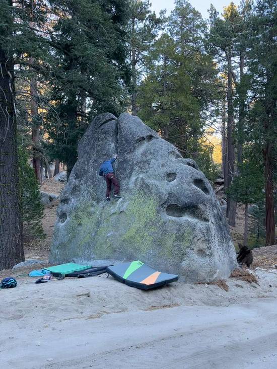 Jabba's Face v1, Black Mountain - Beta Video from peterclimbs