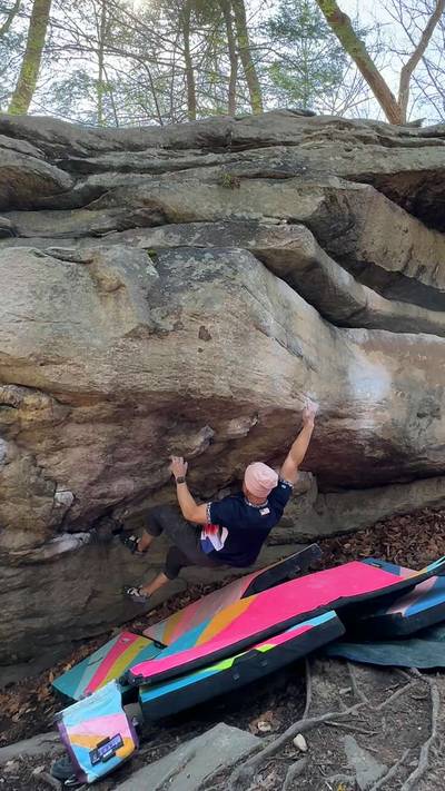 Little Bag of Pinches v6, New River Gorge - Beta Video from RockaTanaka