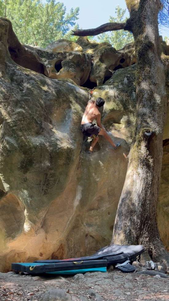 Groundation (aka Yabo Problem) v7, Castle Rock State Park - Beta Video from ericps