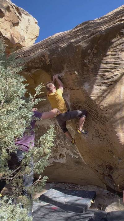 Taking the Stairs v9, Joe's Valley - Beta Video from bolts.and.holds