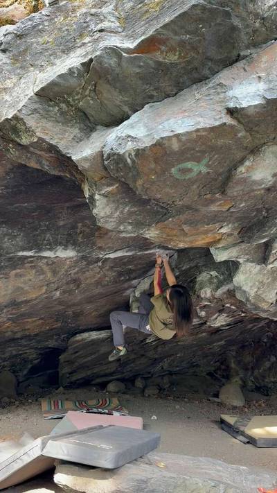Schist Cave Left v9, Leavenworth - Beta Video from tiffboulderland