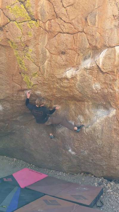Go Granny Ho v7, Bishop - Beta Video from webbclimbs