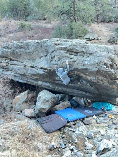 Prairie Lunge v6, Clear Creek Canyon - Beta Video from cmclimbs
