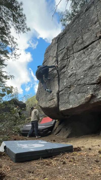 Cube Crack v0, Leavenworth - Beta Video from justclimbin