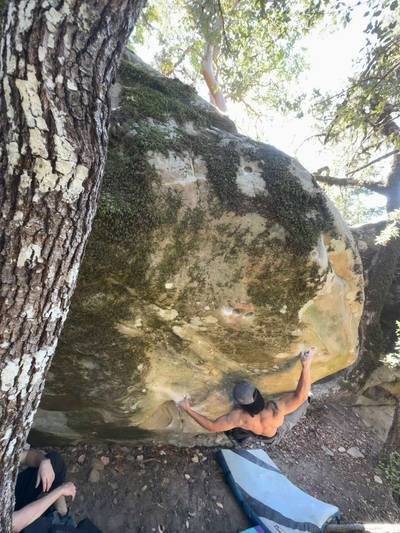 Small Pockets Low v8, Castle Rock State Park - Beta Video from qrimpin