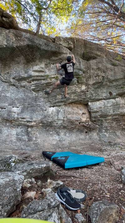 Que Lindo v1, Rogers Park - Beta Video from grmkswflsfrzim