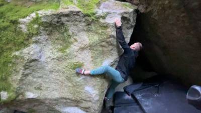 Aid Stars v4, Squamish - Beta Video from CarsonClimbs
