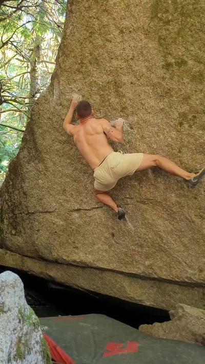 An Hour Early v5, Squamish - Beta Video from CarsonClimbs