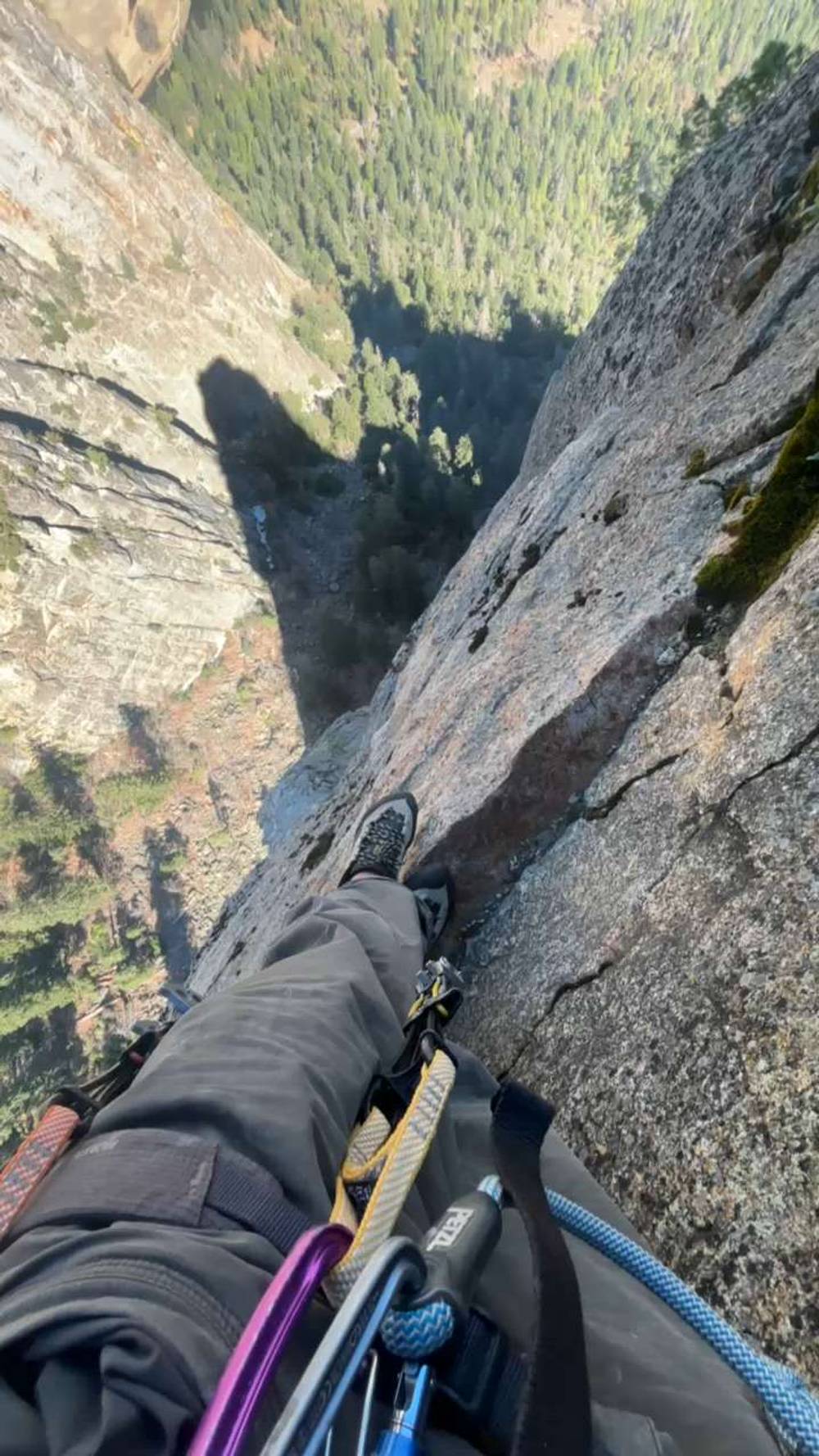 Regular Route (Higher Cathedral Spire) 5.9, Yosemite Valley - Beta Video from breegz