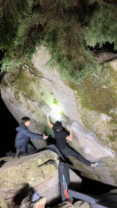 Sit Down to Holm Boy v6, Squamish - Beta Video from weschung