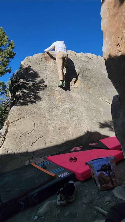 Clinging v1, Joe's Valley - Beta Video from Dbars
