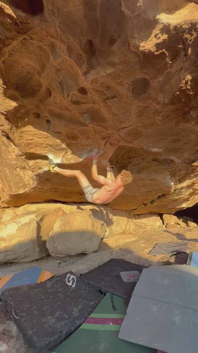 The Mexican Chicken v6, Hueco Tanks - Beta Video from brenner.rauch