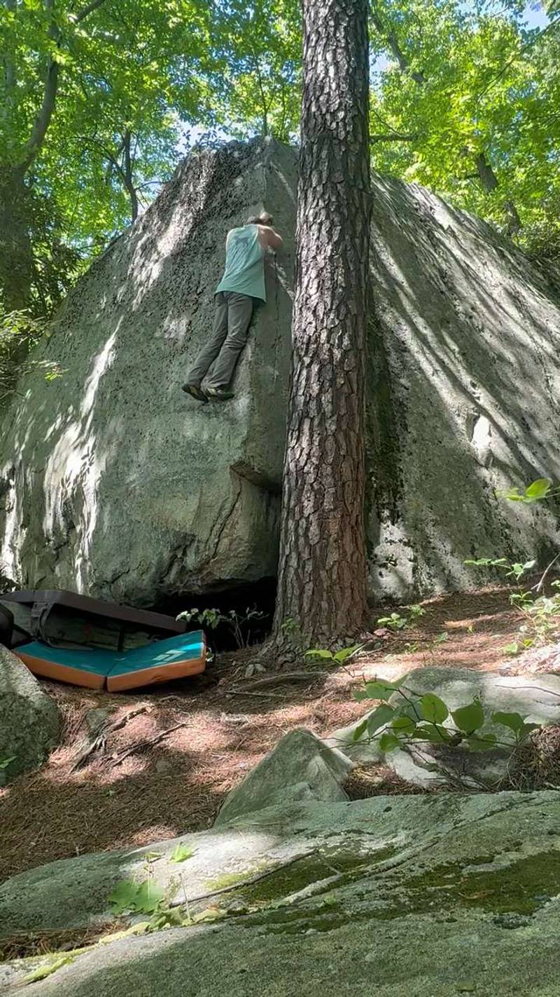 Bump Arete v1, Coopers Rock - Beta Video from NickyMac
