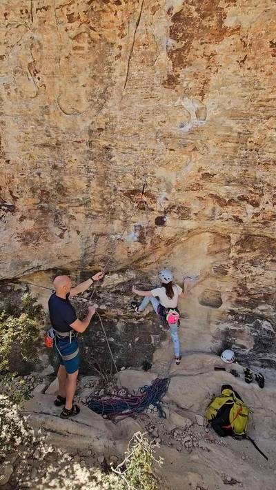 Pain Check 5.12a, Red Rock - Beta Video from nicoleclimbs
